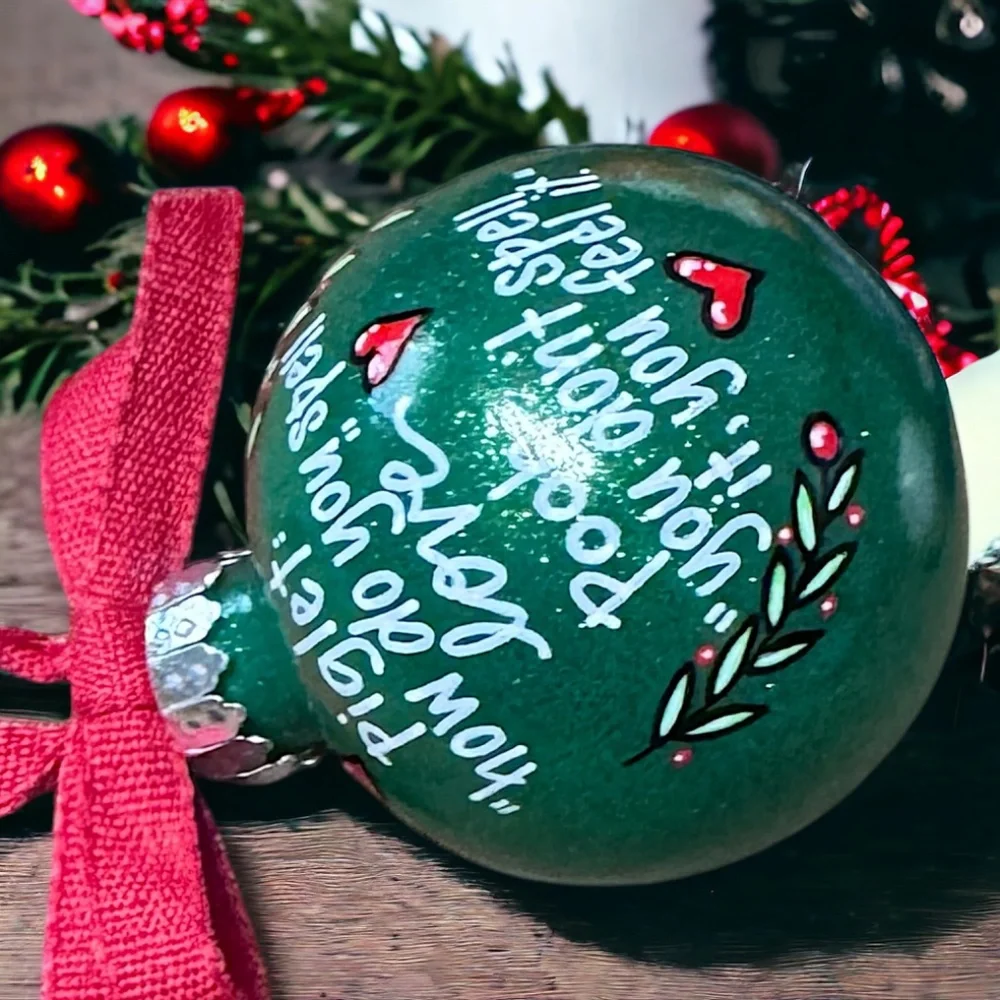 Christmas Ornament: 